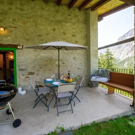 Maison De Veny Шале *